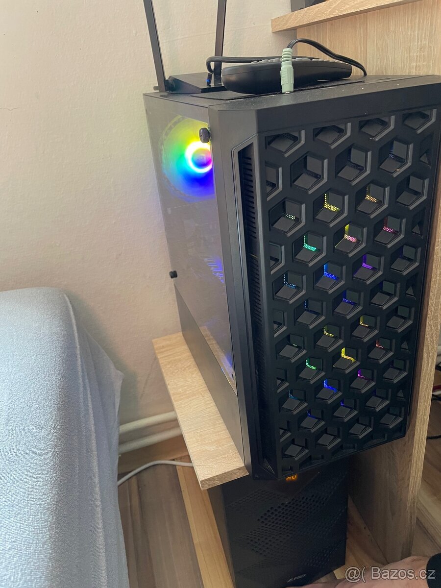 Herní pc se asus s tiskárno cannon - 14