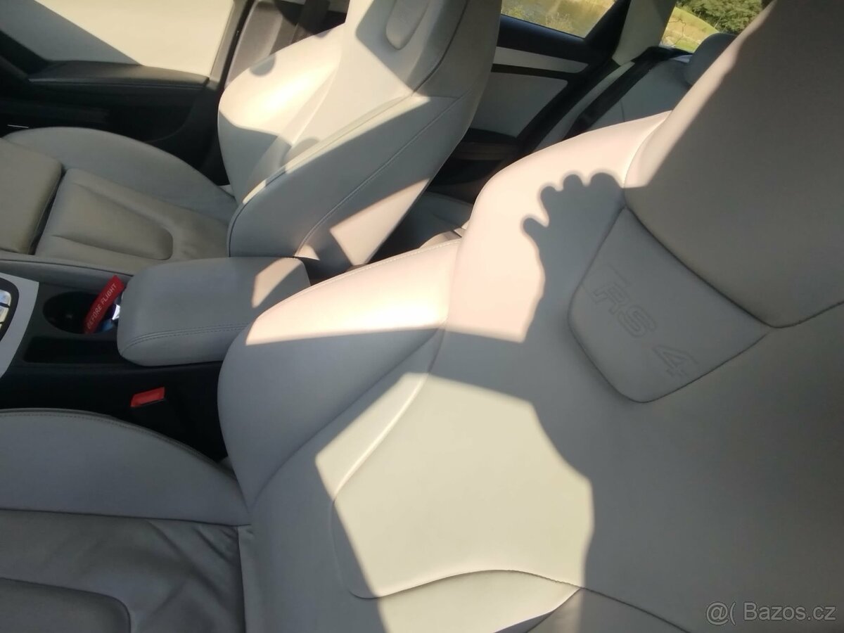 Audi RS4 b 8.5 331kw Quattro - 14