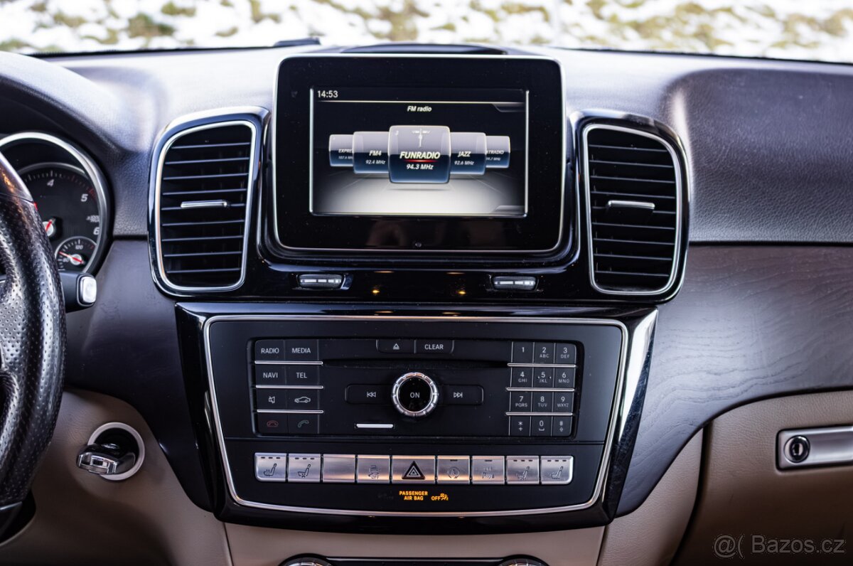 Mercedes-Benz GLE350d 190kW 4Matic / FULL LED Matrix / - 14