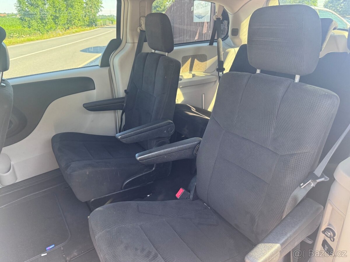 Chrysler Town Country 3,6 V6 RT El dveře DO 2011 DPH - 14