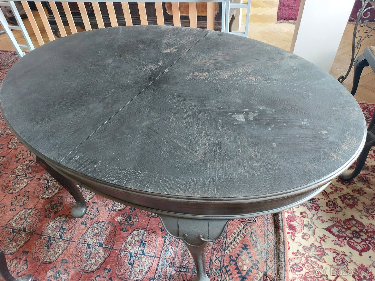 Starožitný stůl a 6 židlí - 14