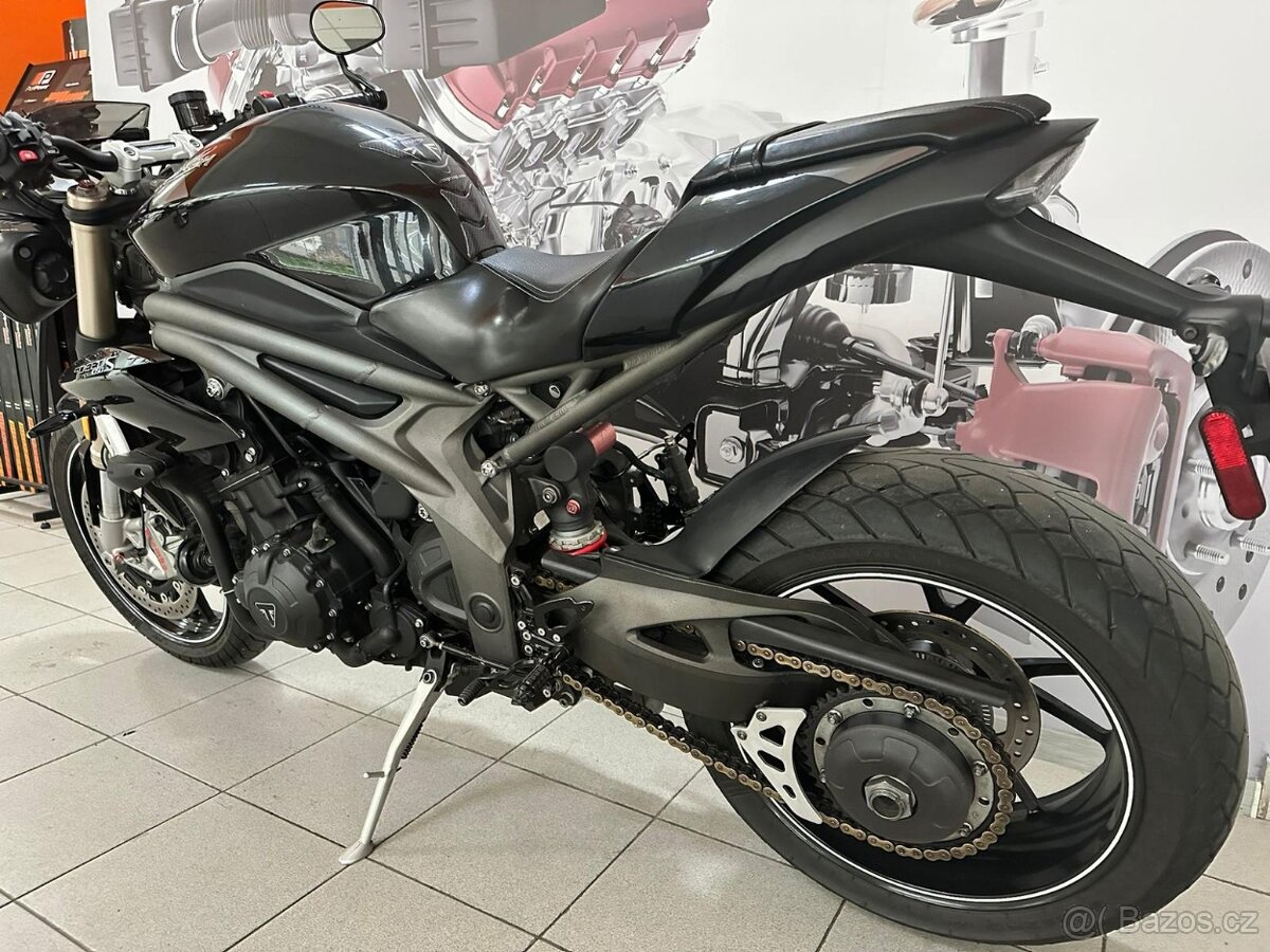 Triumph Speed Triple 1050 - 14