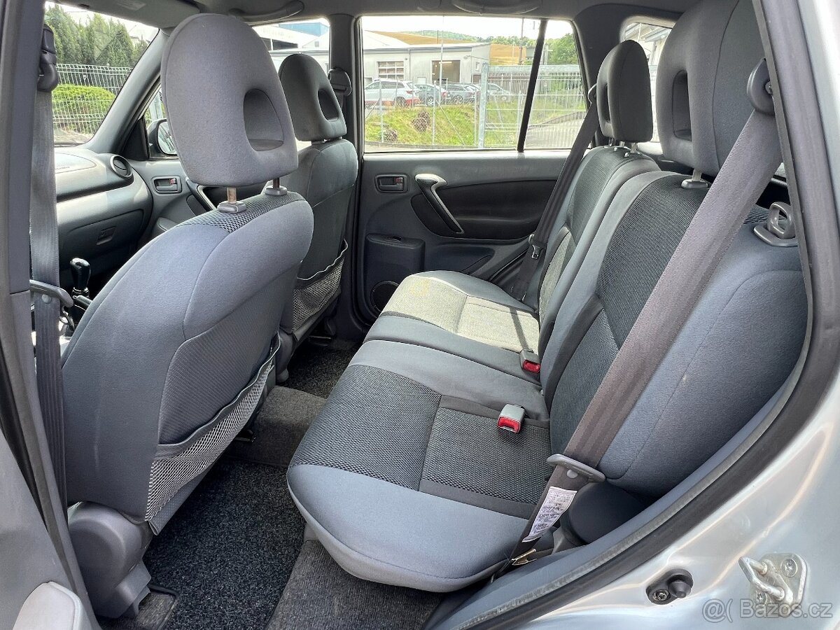 Toyota RAV4 - 14