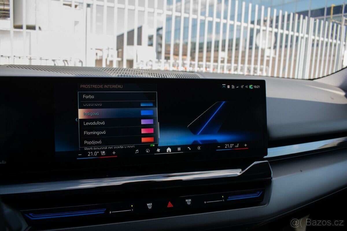 BMW Rad 5 Touring 540d xDrive 210kw v ZÁRUKE - 14