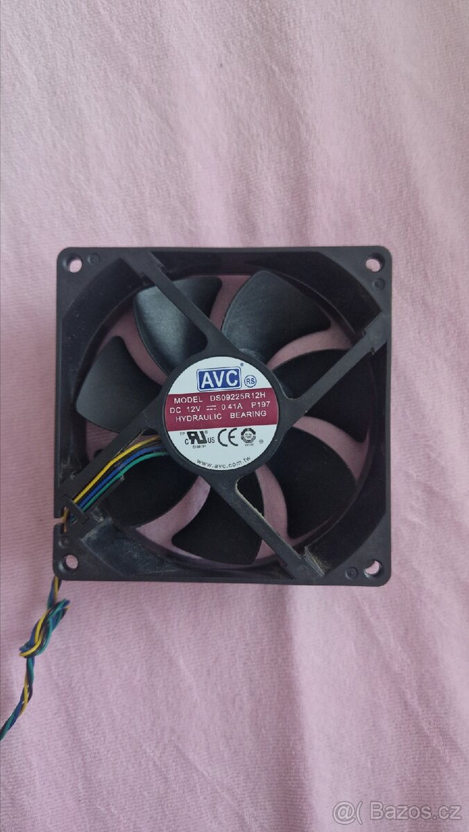 Ventilátory k PC 12V a rozdvojka napájení ventilátorů - 14