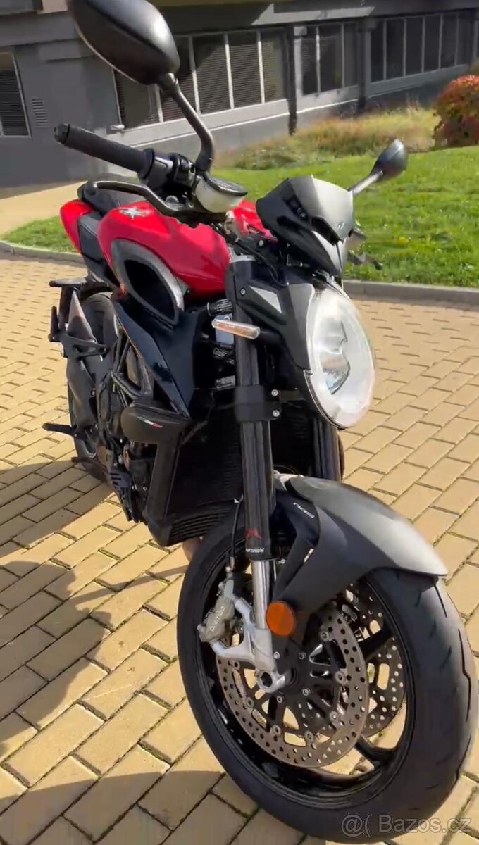 MV Agusta Brutale 800 Rosso, provoz od 07/2023 - 14