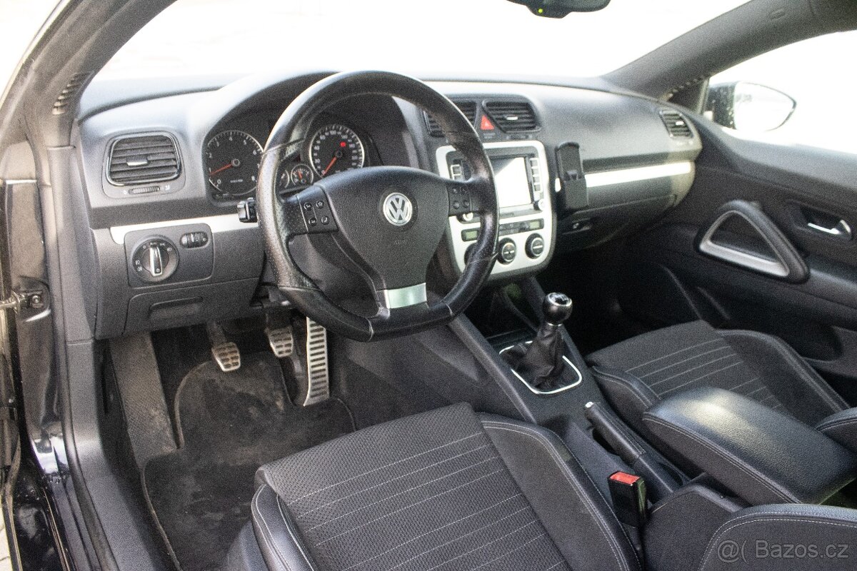 Volkswagen Scirocco 2.0 TSI, 147kW (2008) - 14