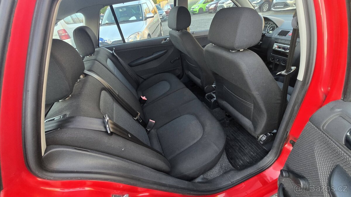 ŠKODA FABIA 1.9SDI AMBIENTE 1MAJITEL - 14