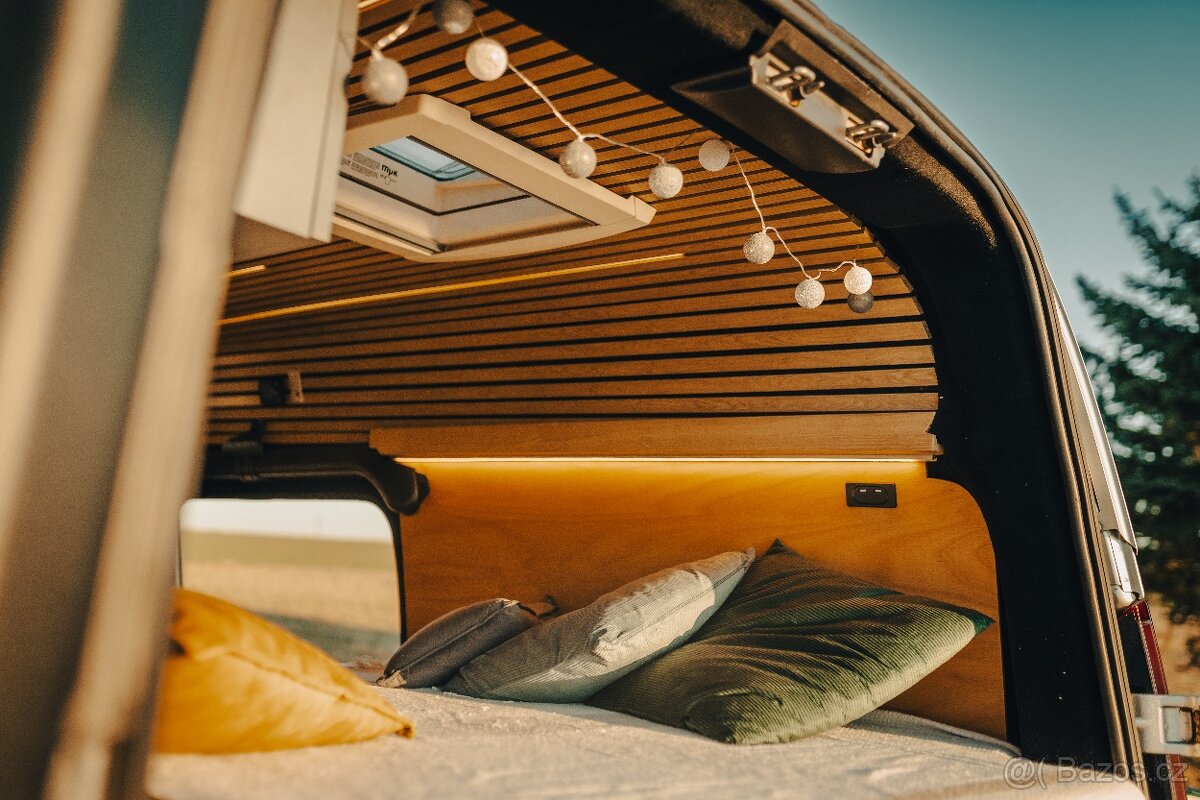 Pronájem obytné dodávky - 14