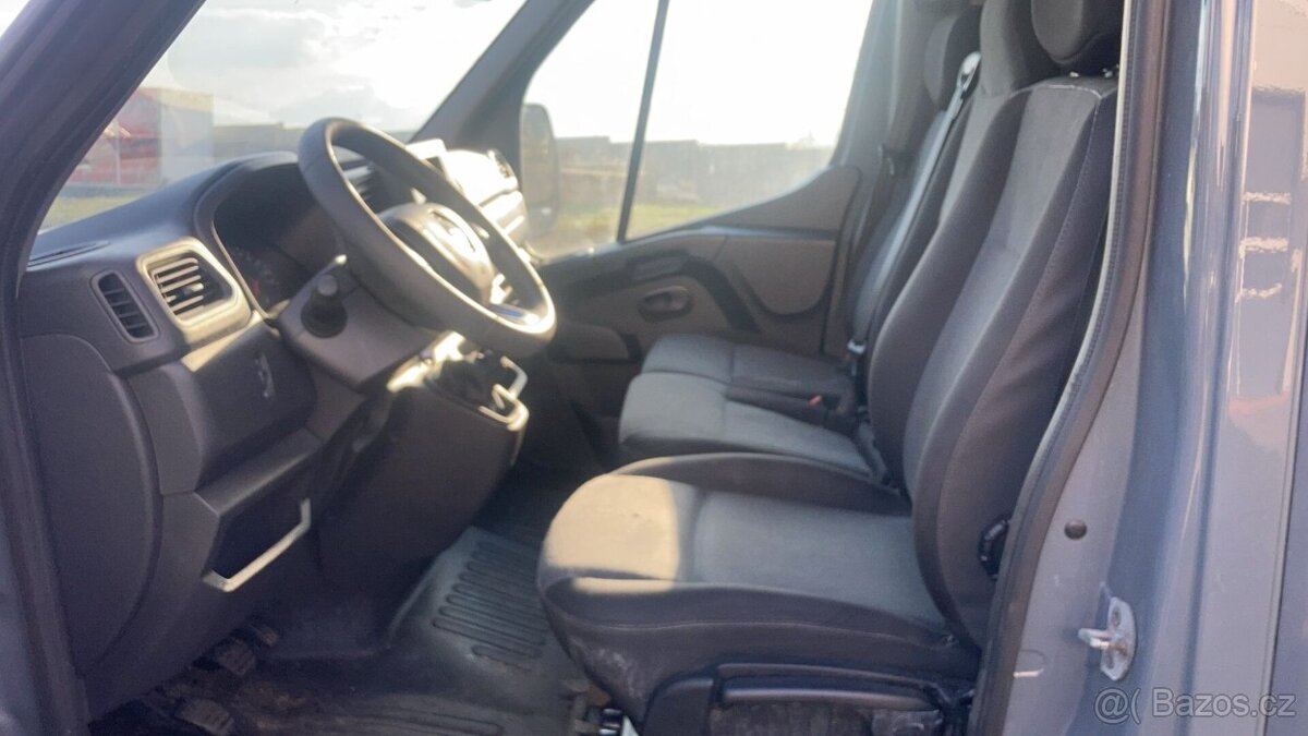 Renault Master 120 kW, 2 299 ccm - 14