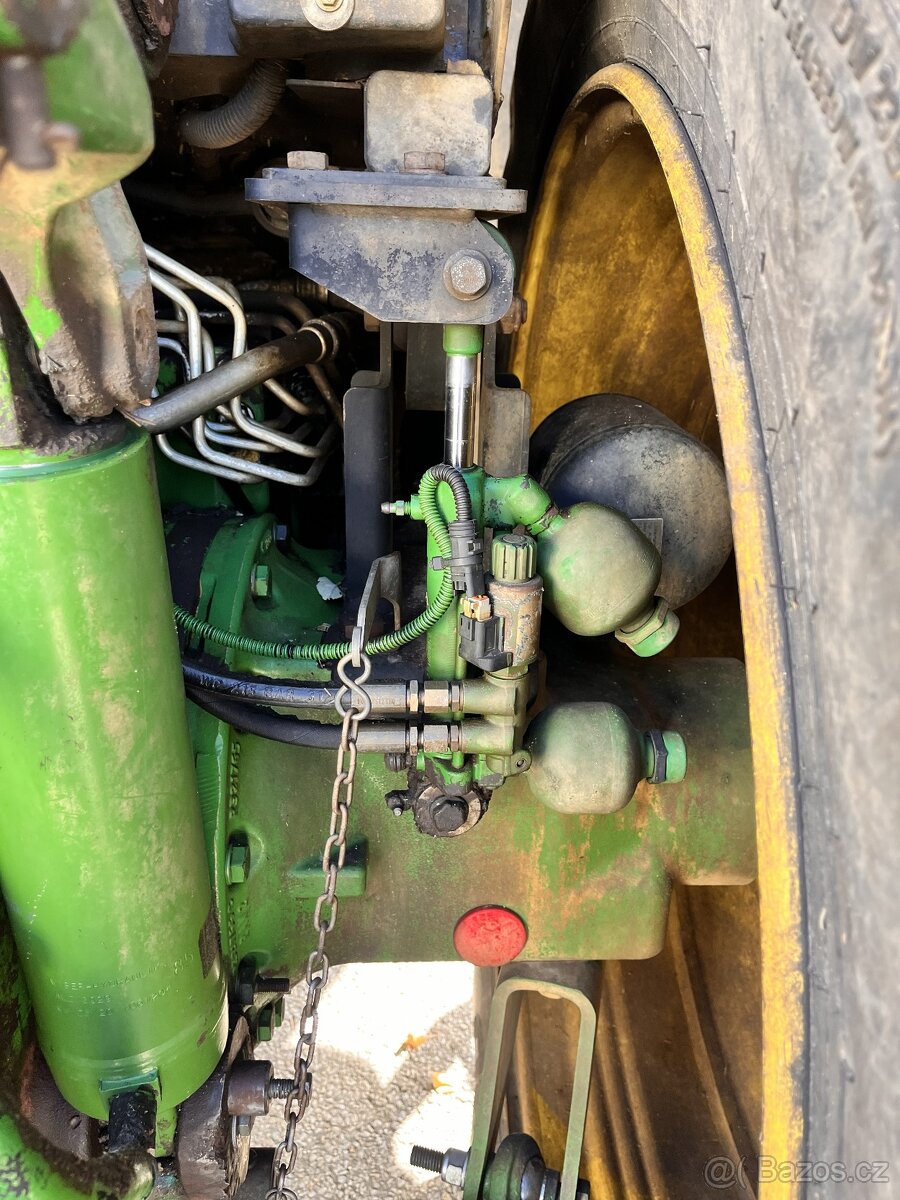 Traktor John Deere 6190R - 14