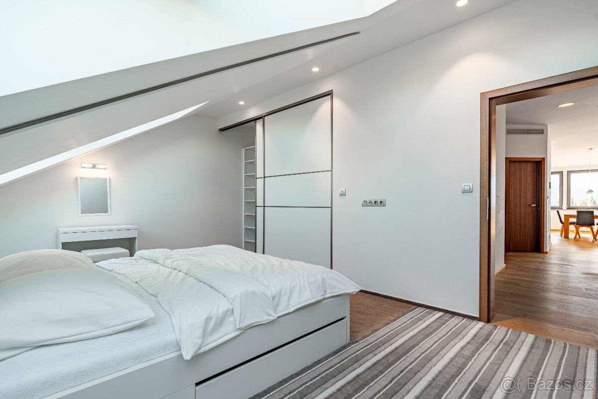 Pronájem luxusního bytu 3+kk 154 m2 - 14