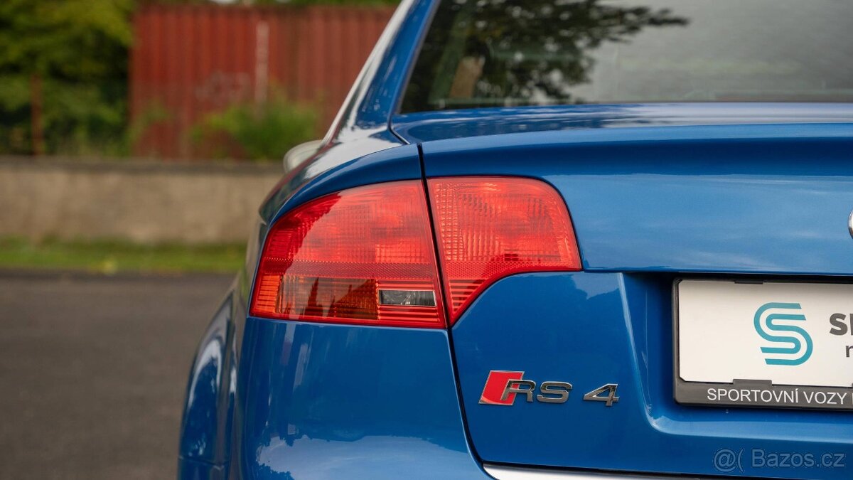 Audi RS4 quattro (generace B7) 2006 - 14