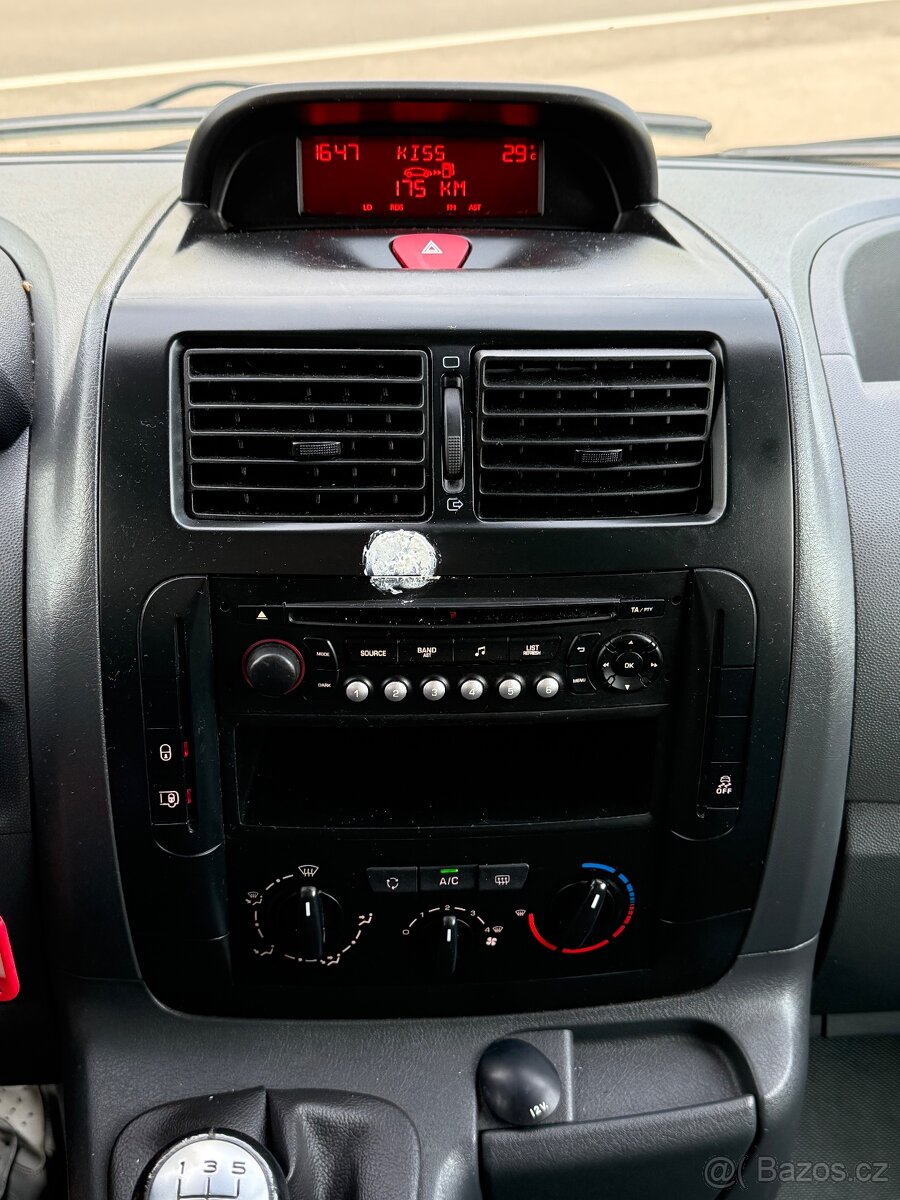 2016 Citroën Jumpy L2H1 klimatizace - 14