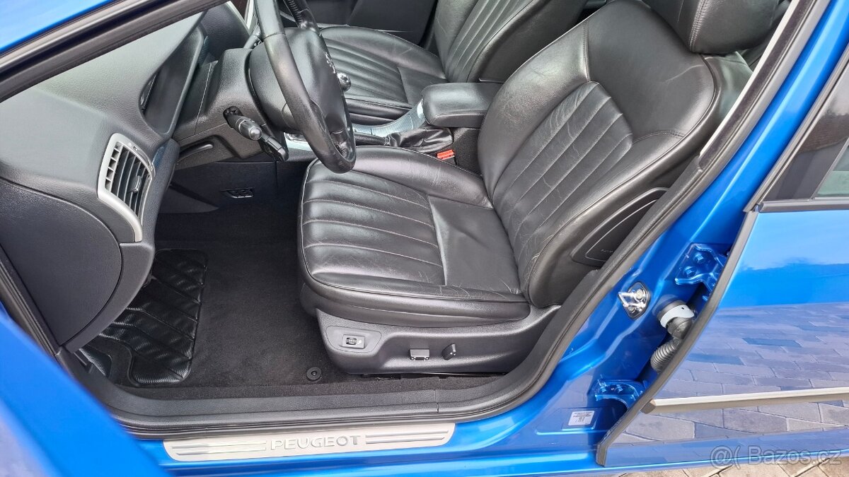 Peugeot 407 2,0 HDI - 100kw. PĚKNÝ STAV - NOVÁ STK - 14