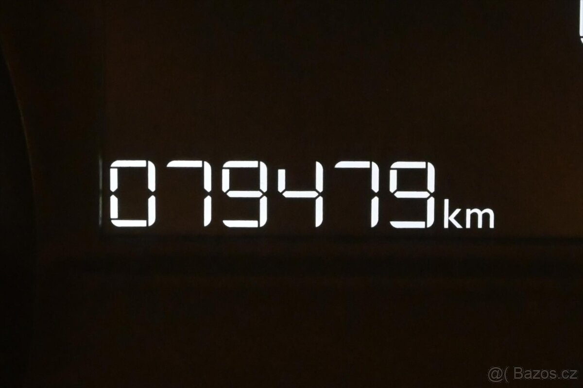 Peugeot 2008 1,2 PureTech 60 kW - 14