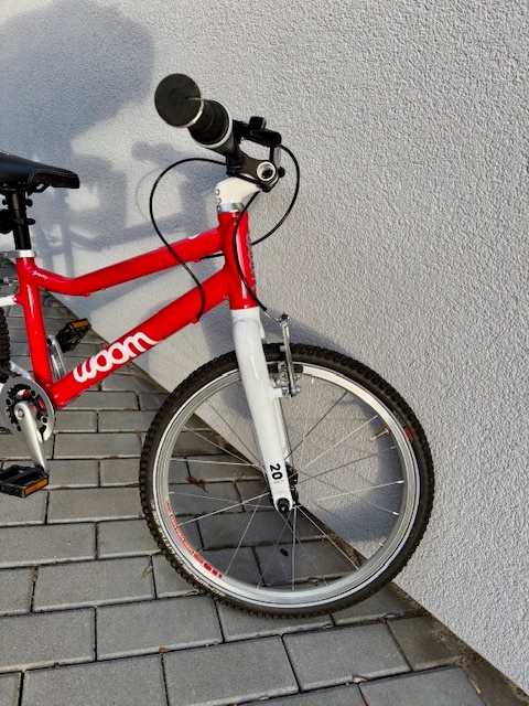 Woom 4 (Vel. 20″) TOP STAV - 14