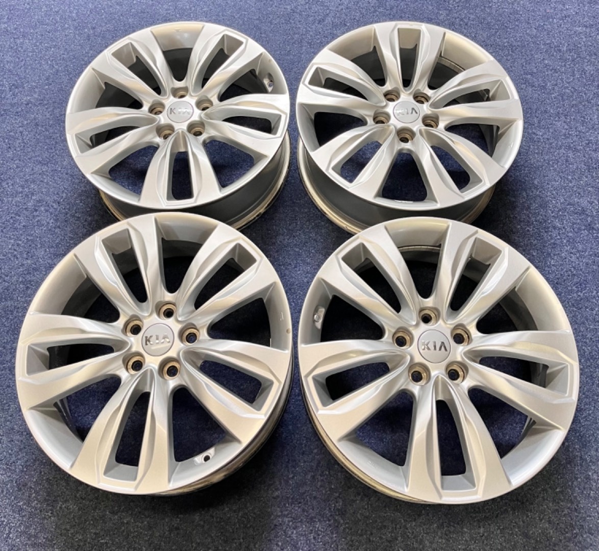 5x114,3 R18 originál alu disky Kia - ET 41 - 14