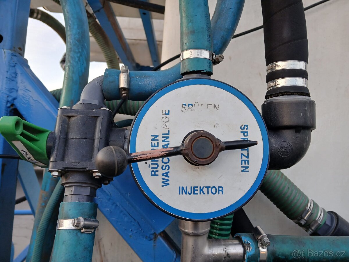 3000l Tažený postřikovač INUMA 3024 - 14