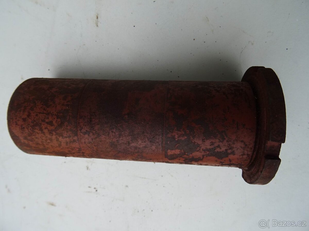 Díly na traktor Zetor . - 14