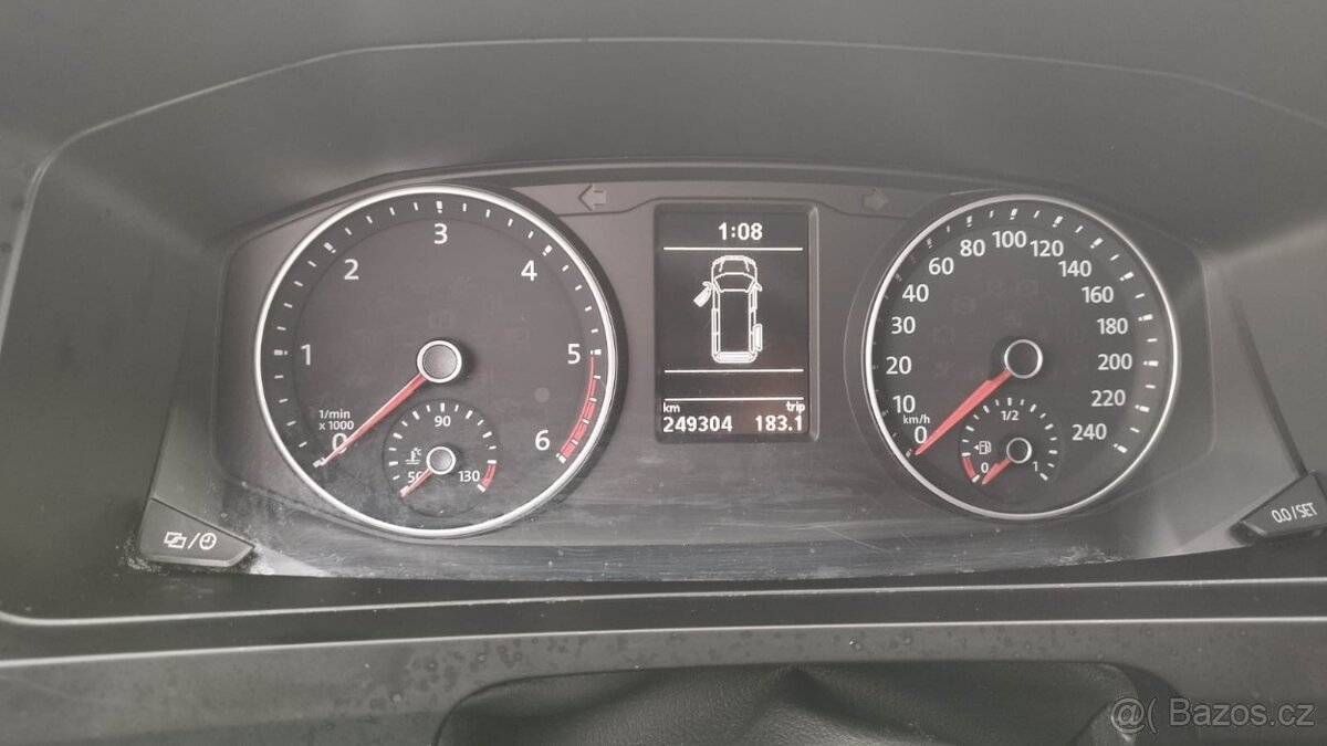 VW TRANSPORTER T6 2.0TDI 110KW LONG 9 MÍST R.V.2017 - 14