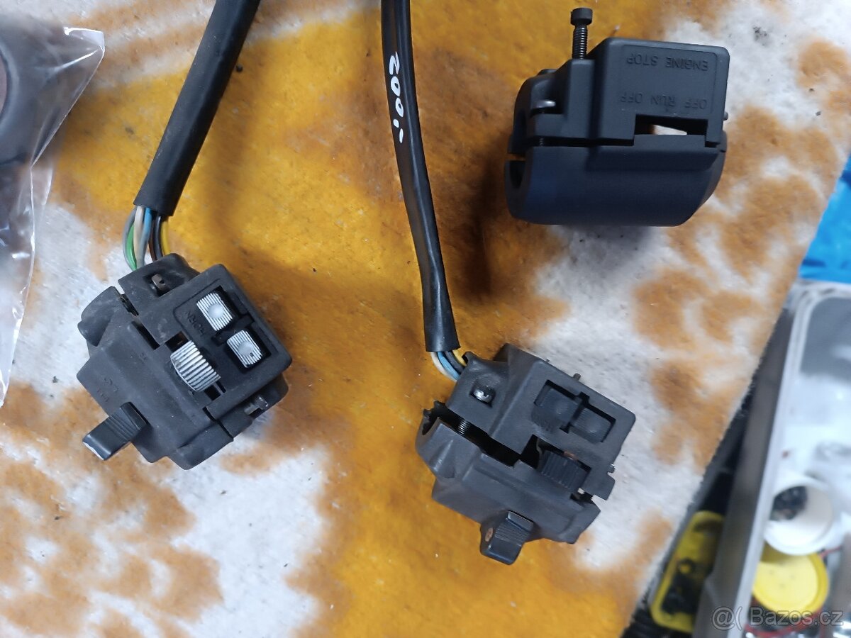 Přepínač svetel Jawa,patice,kontrolka,relátko,stadion - 14