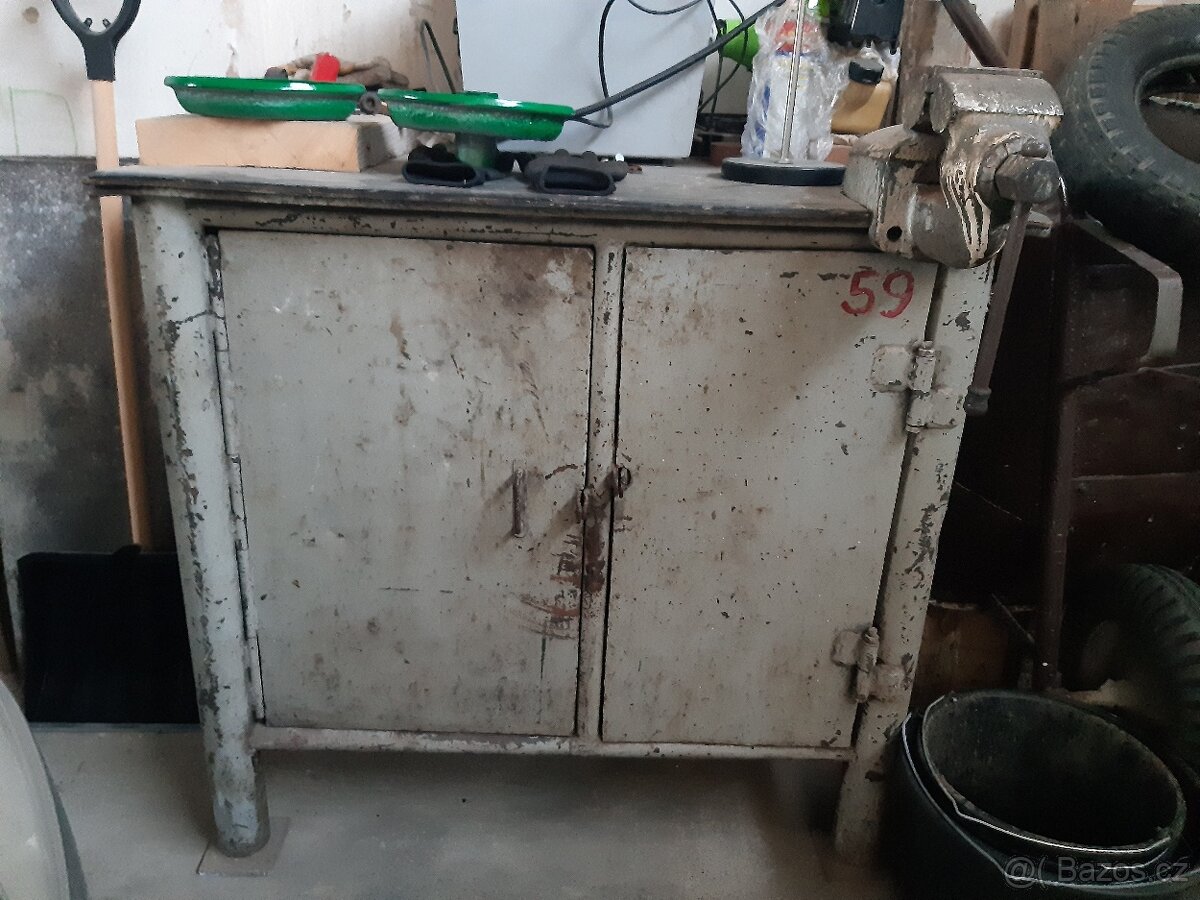 Dílenský svěrák s kovadlinkou samotný nebo s ponkem - 14