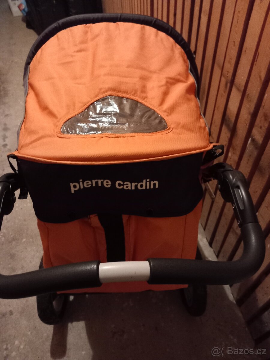 Kočárek dvoukombinace Pierre Cardin - 14