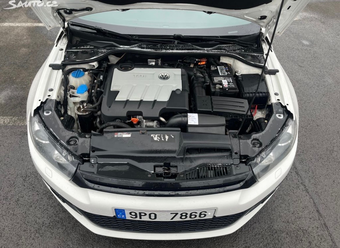 VW Scirocco 2.0 TDI 103 kW DSG - 14