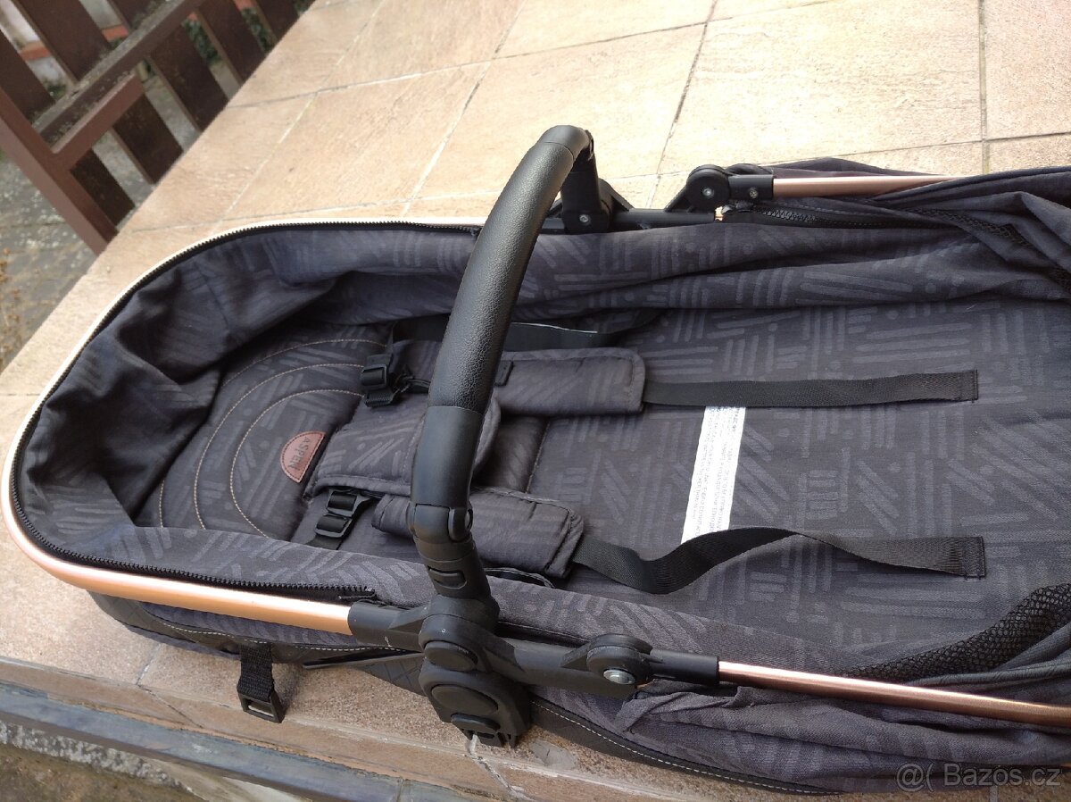 Použitý kočárek výborný stav - 14