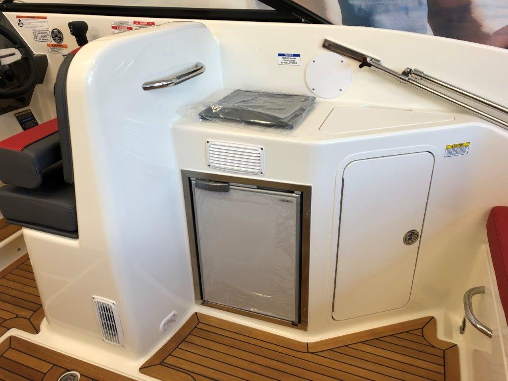 BAYLINER 742 Cuddy + MERCRUISER 6,2l V8 MPI DTS 350ps BRAVO - 14