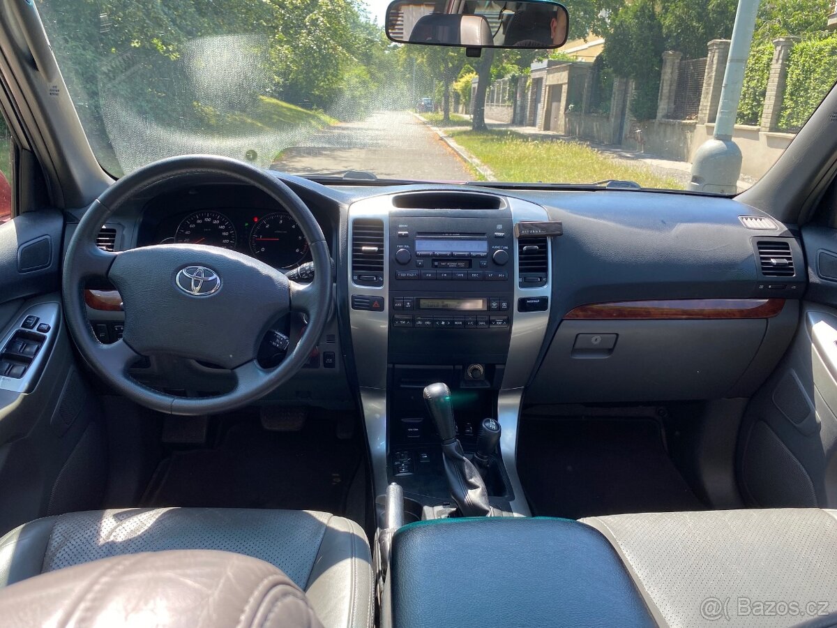 Toyota Land Cruiser Prado 3,0d, 127 kw, 8 MÍST - 14