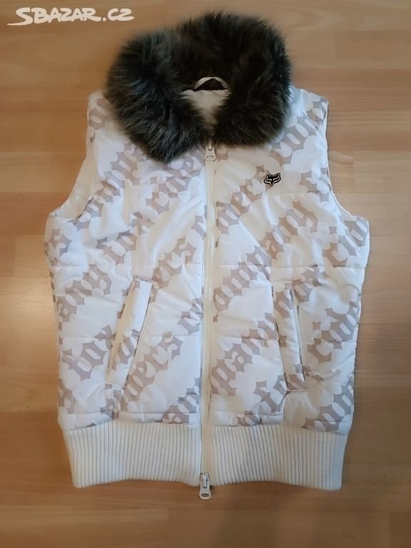 pár kousků pro dívku 146/152 - levně - 14