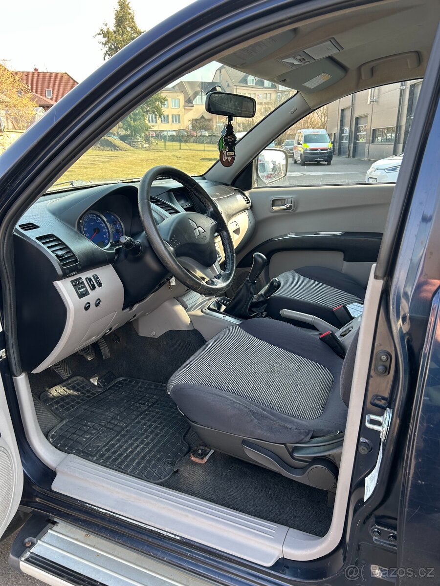 Mitsubishi L200 2.5 DI-D Double Cabine - 14