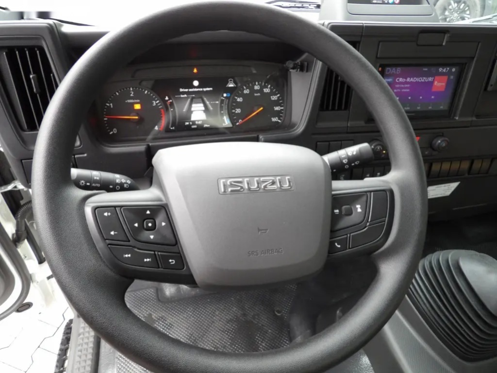 Isuzu, M30 5,2L MAN6, skříň a čelo - 14