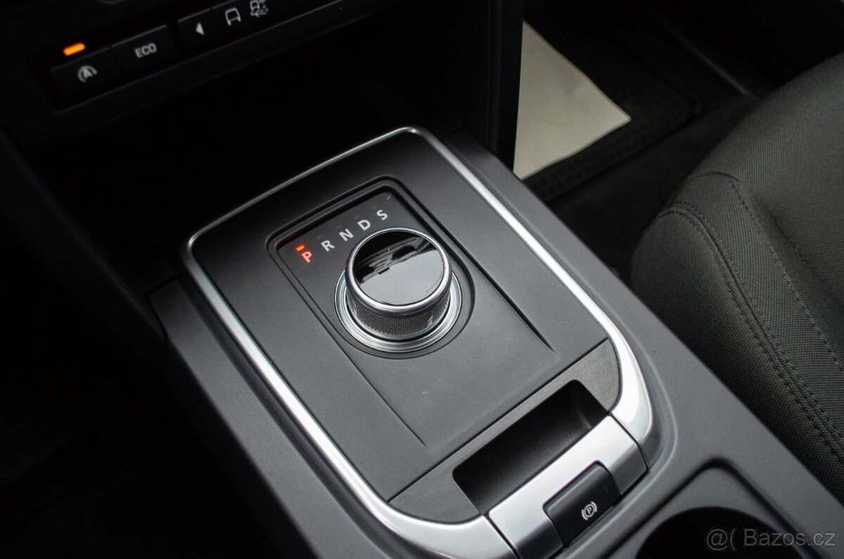 Land Rover Discovery Sport 2.0L TD4 SE AT - 14