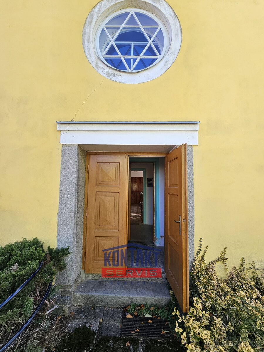 Historická budova s potenciálem přeměny na moderní rodinný d - 14