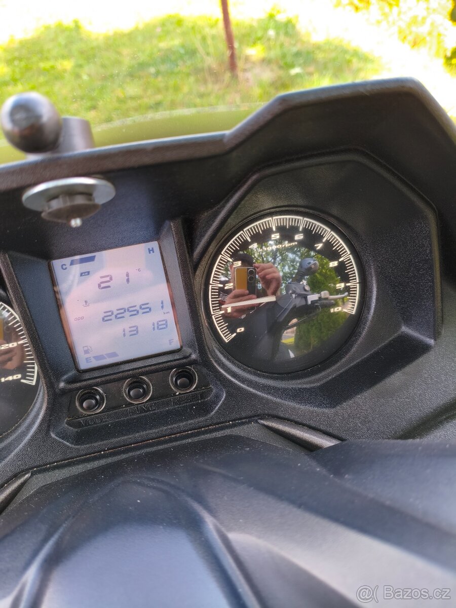 Kymco X-town 125i ABS CZ TP - 14