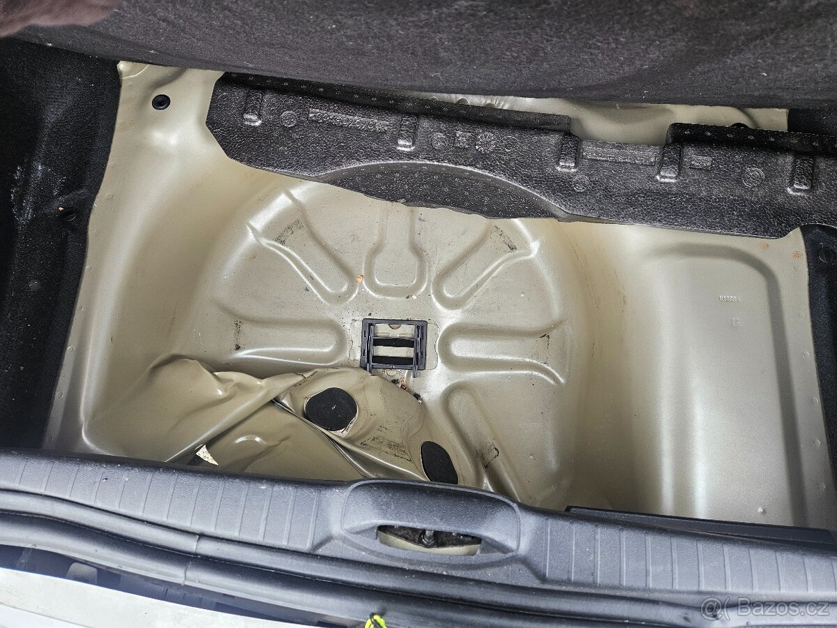 Peugeot 208 1.4 HDI 50kw 2014 - 14