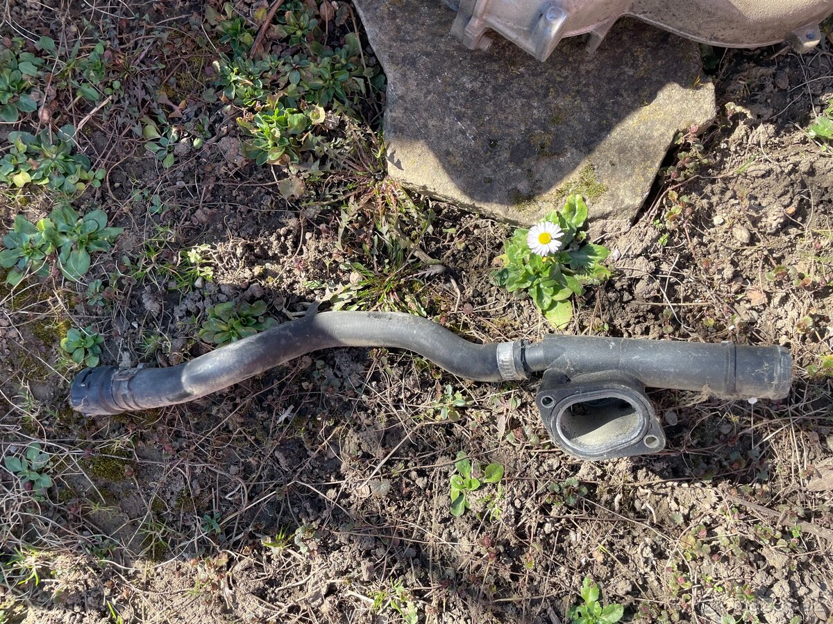 Díly na octavia 2 - 14