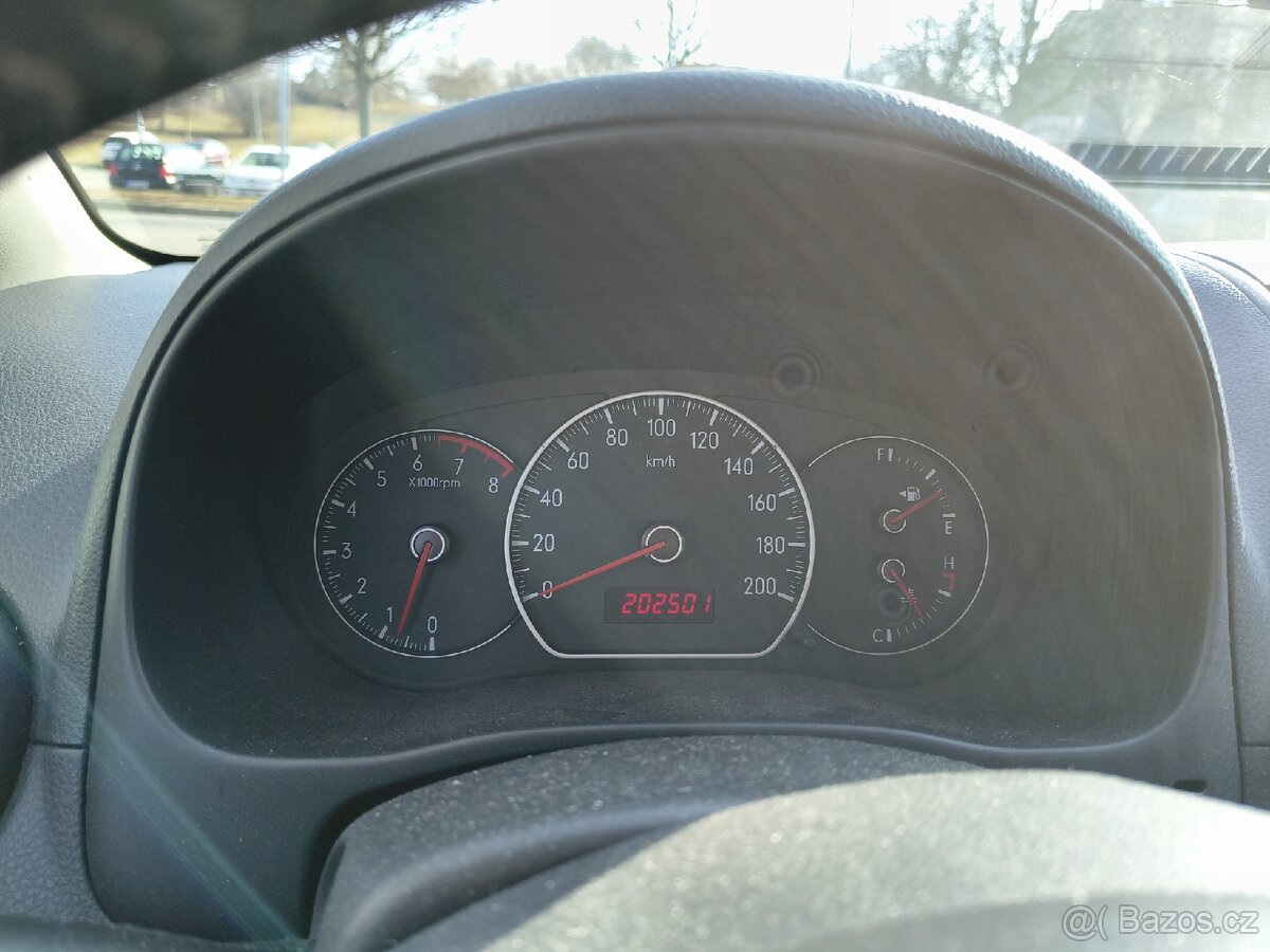 SUZUKI SX4 1.6 benzín - 14