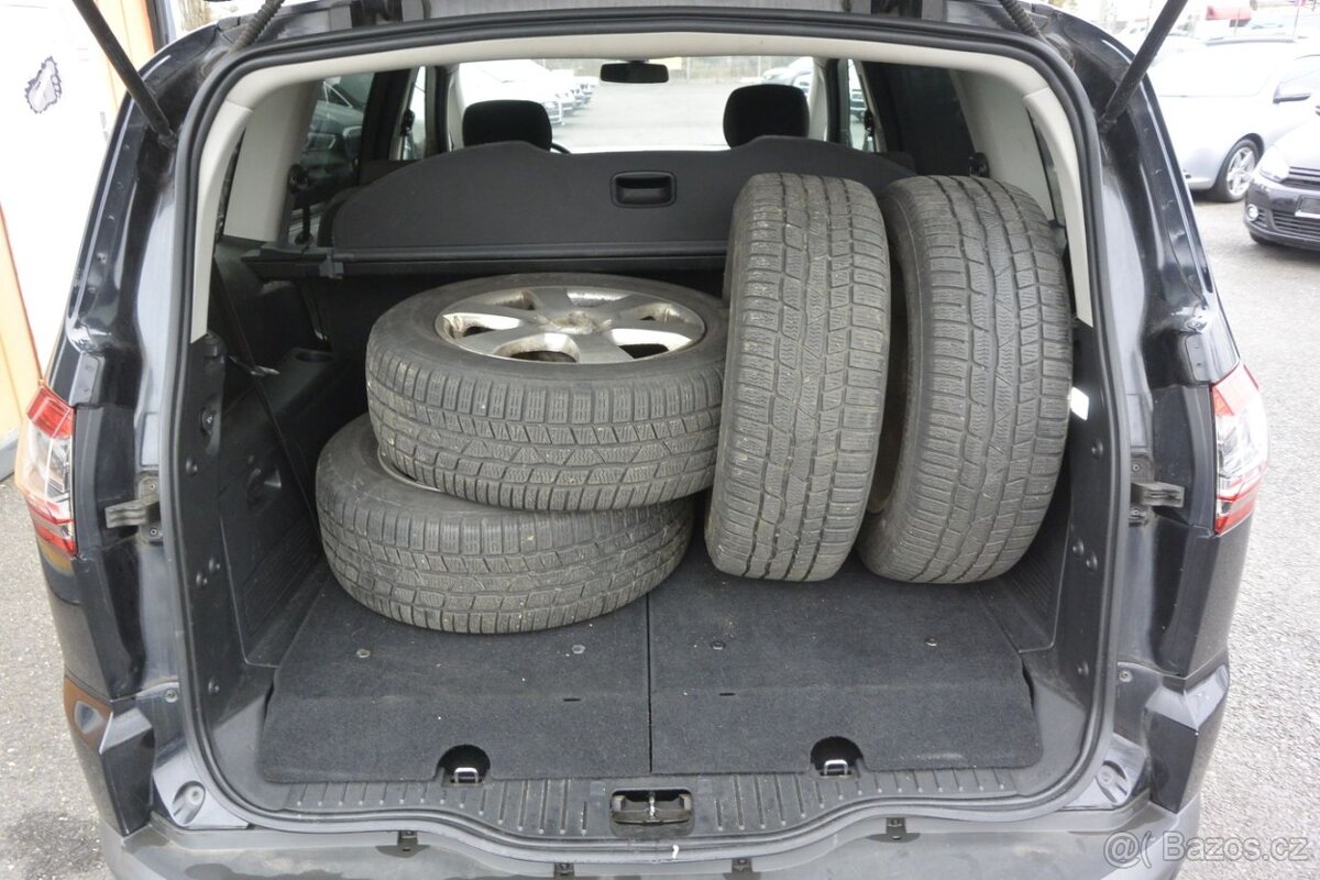 PRODÁM Ford S-Max 2.2TDCi AT Titanium 7míst 147kW - 14