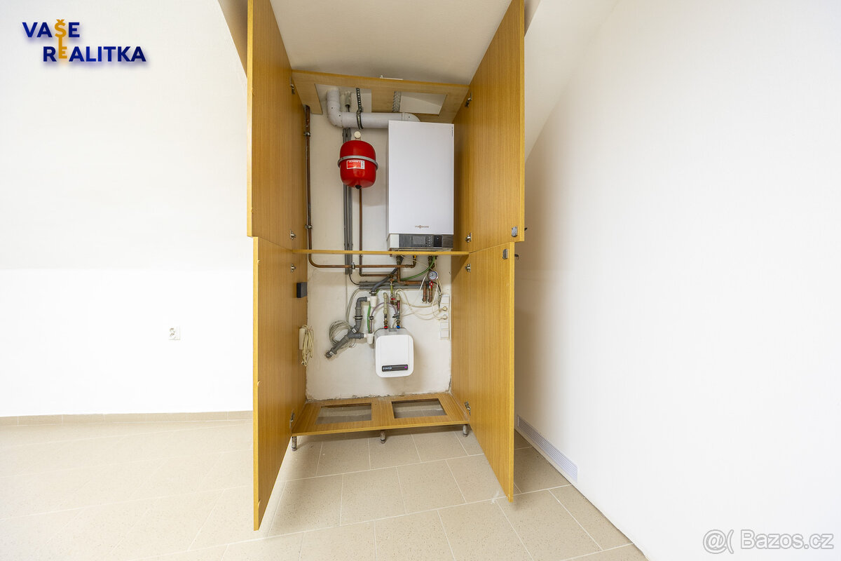 Pronájem, komerční prostory, Hranice, ul. Svatoplukova - 14