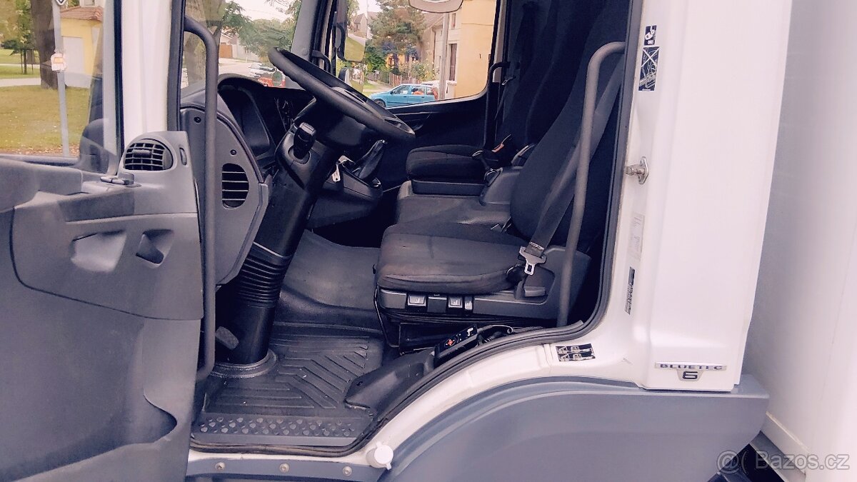 Mercedes-Benz Atego 818 - EURO 6 - skříň+ HČ - 15 palet - 14