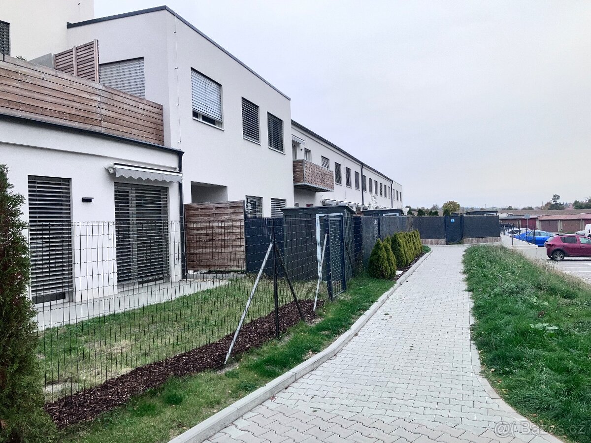 Dlouhodobý pronájem bytu 1+KK v novostavbě - 14