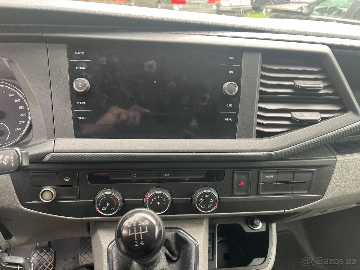 Vw transportér T6.1,R.v 21,2x boční dveře, 179 tis km - 14