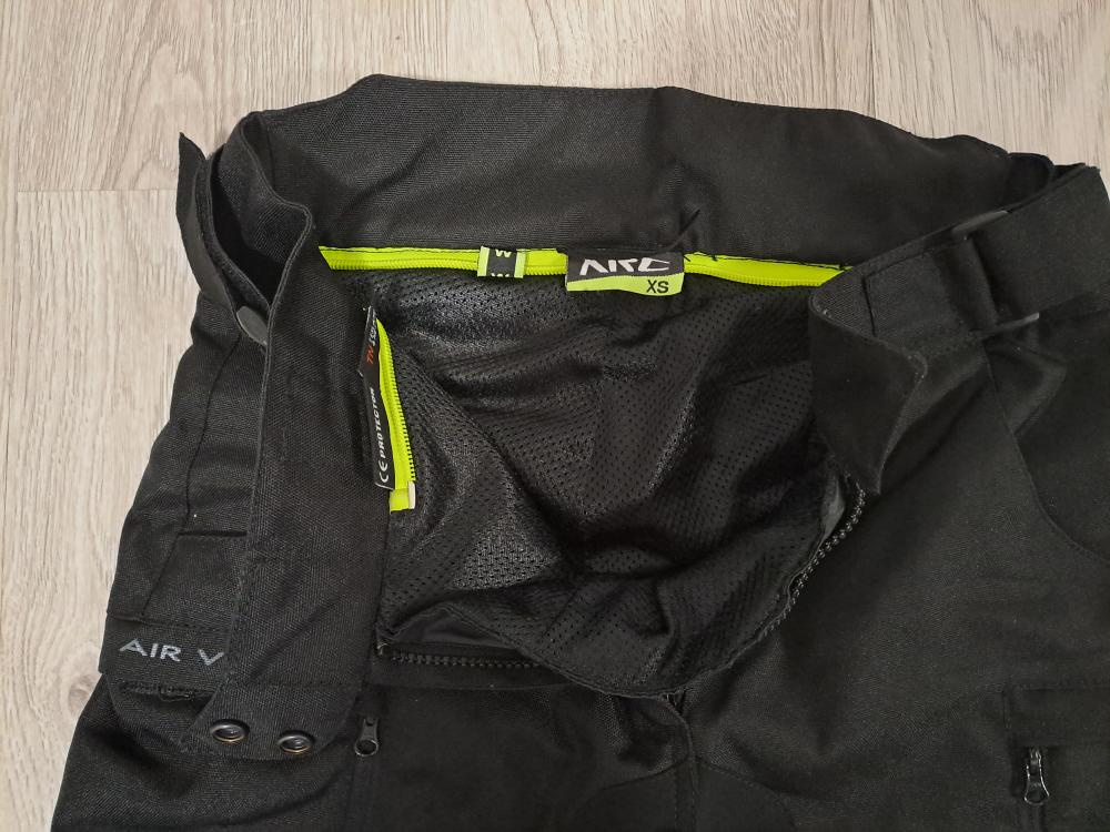 Prodám motorkářskou bundu a kalhoty XRC, velikost XS - 14