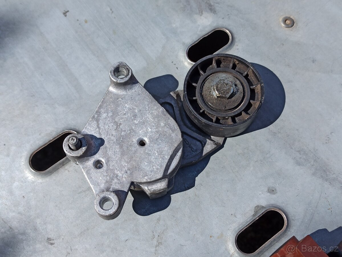 PŘÍSLUŠENSTVÍ MOTORU - FORD 1.6 TDCi 80kW - G8DA - 14