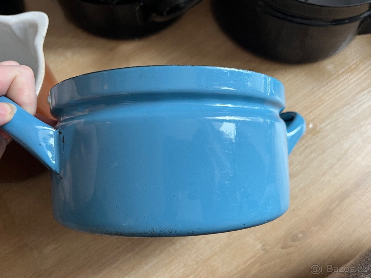 Staré smalt hrnce plus kamenina - 14