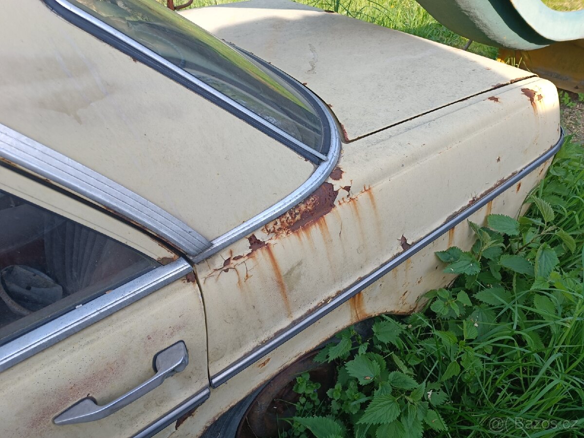 Mercedes W115 dily - 14